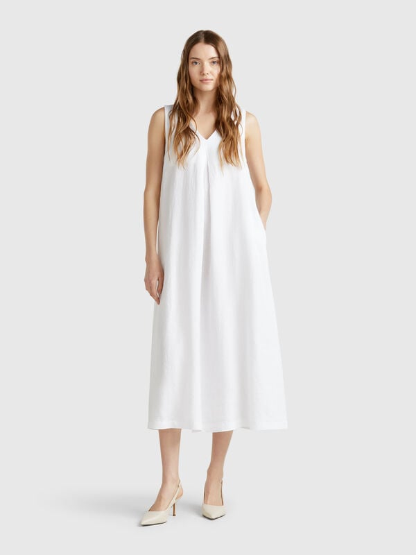 Vestito smanicato in puro lino Donna