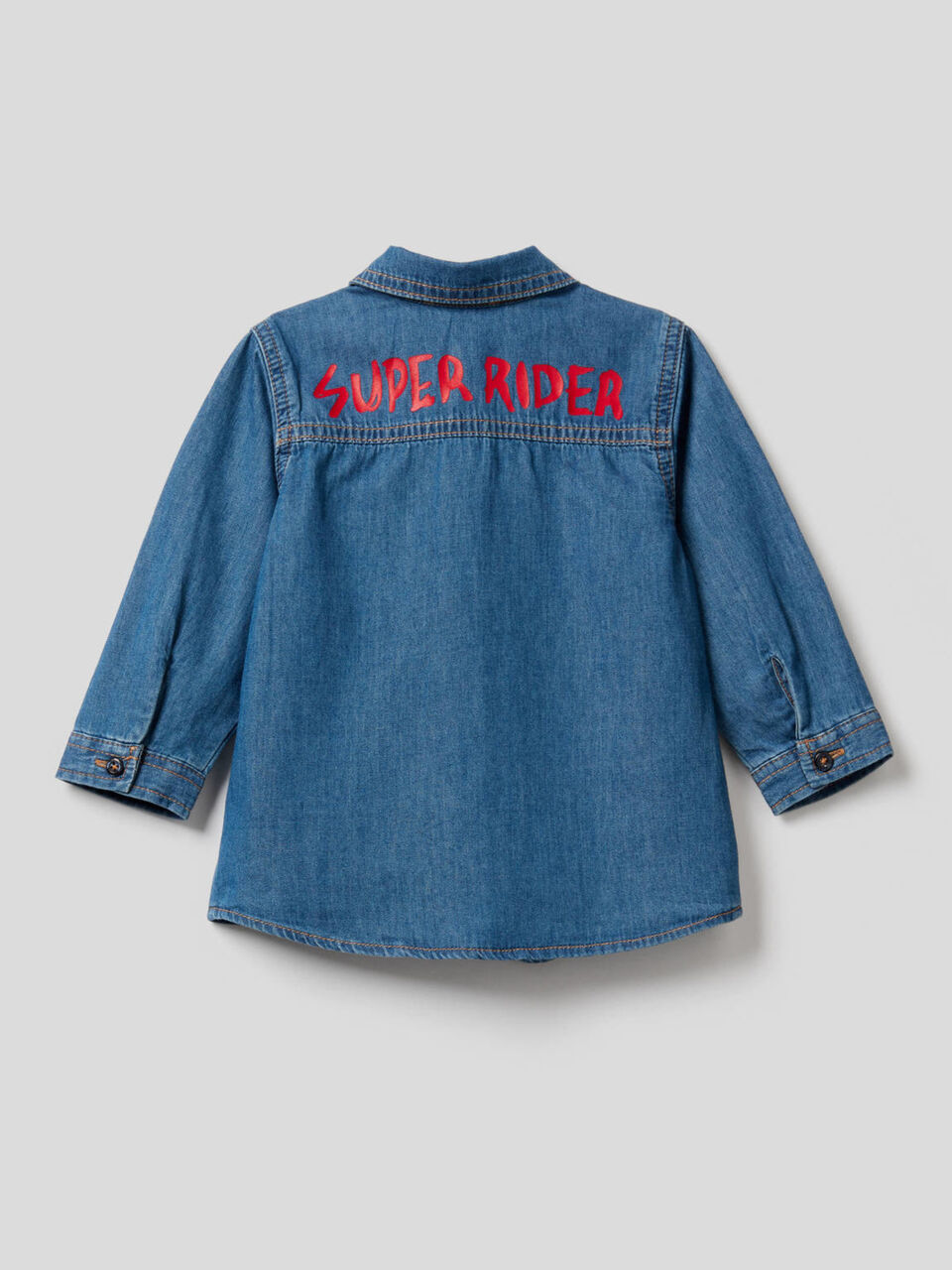 Camicia in jeans leggero 100% cotone image number 2