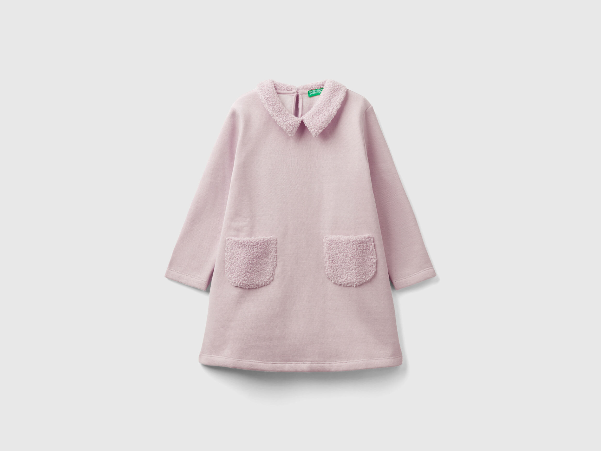 Benetton store vestiti ragazza
