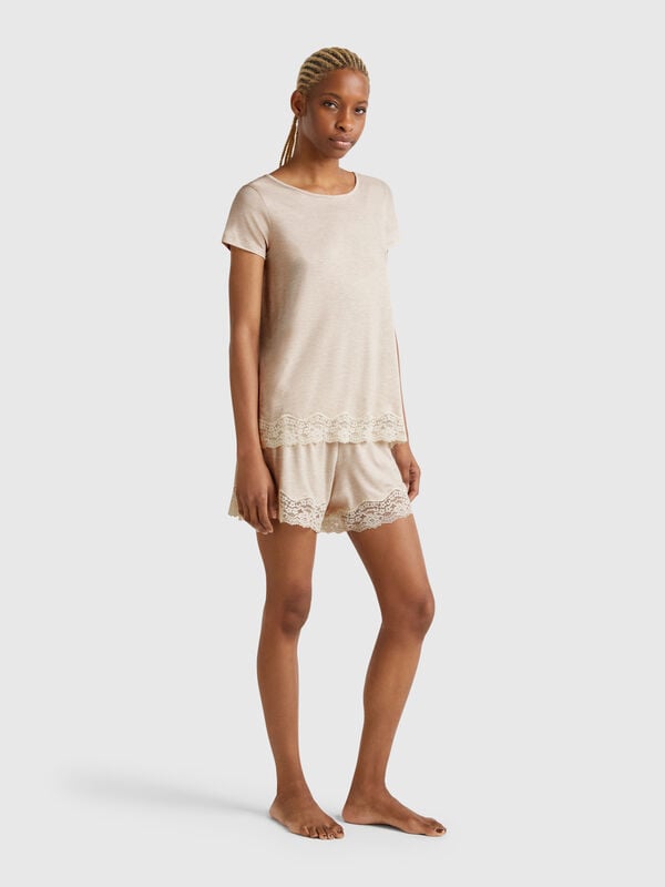 Shorts fluidi con pizzo Donna