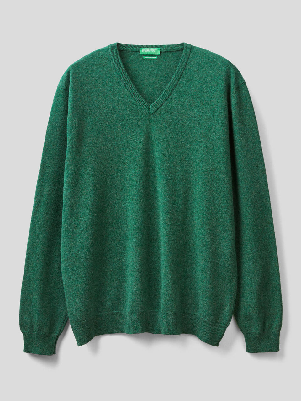 Maglia scollo a V in pura lana vergine image number 1