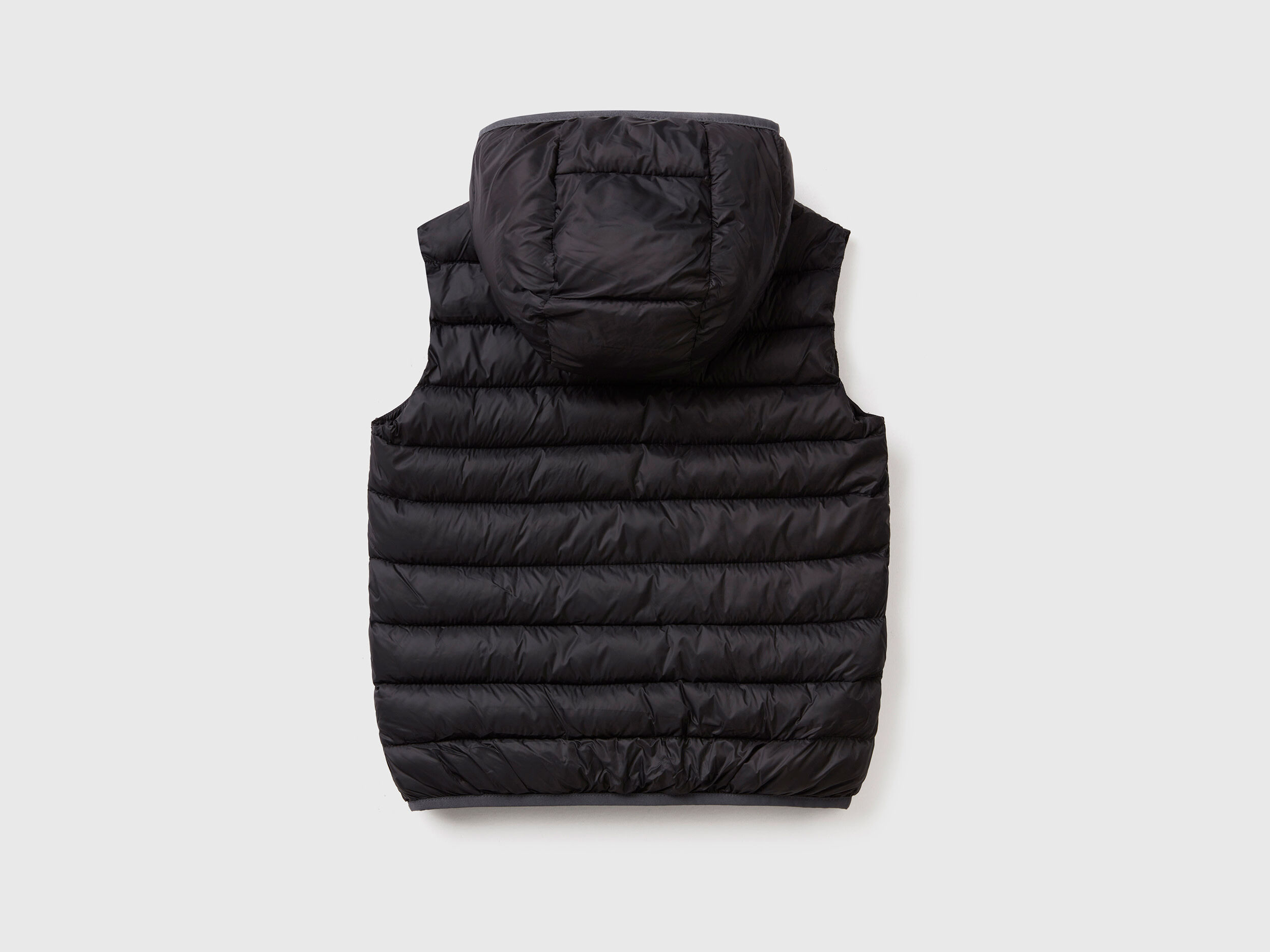 Gilet imbottito con cappuccio Nero Bambino Benetton