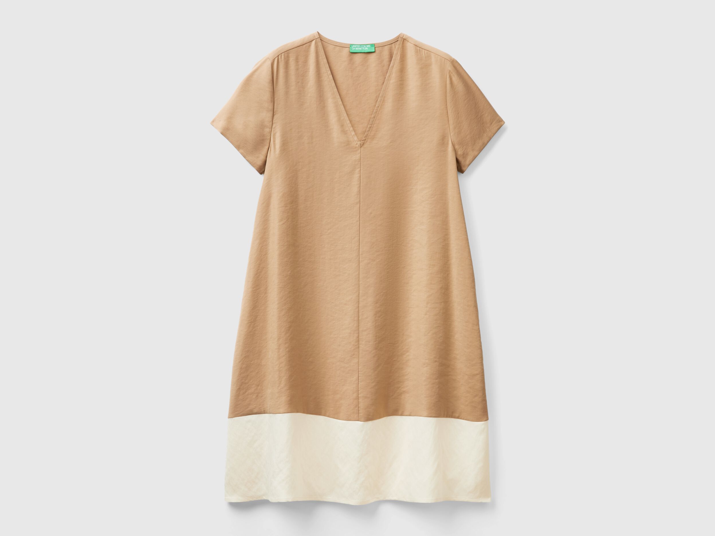 Vestito svasato in misto Modal Cammello Benetton
