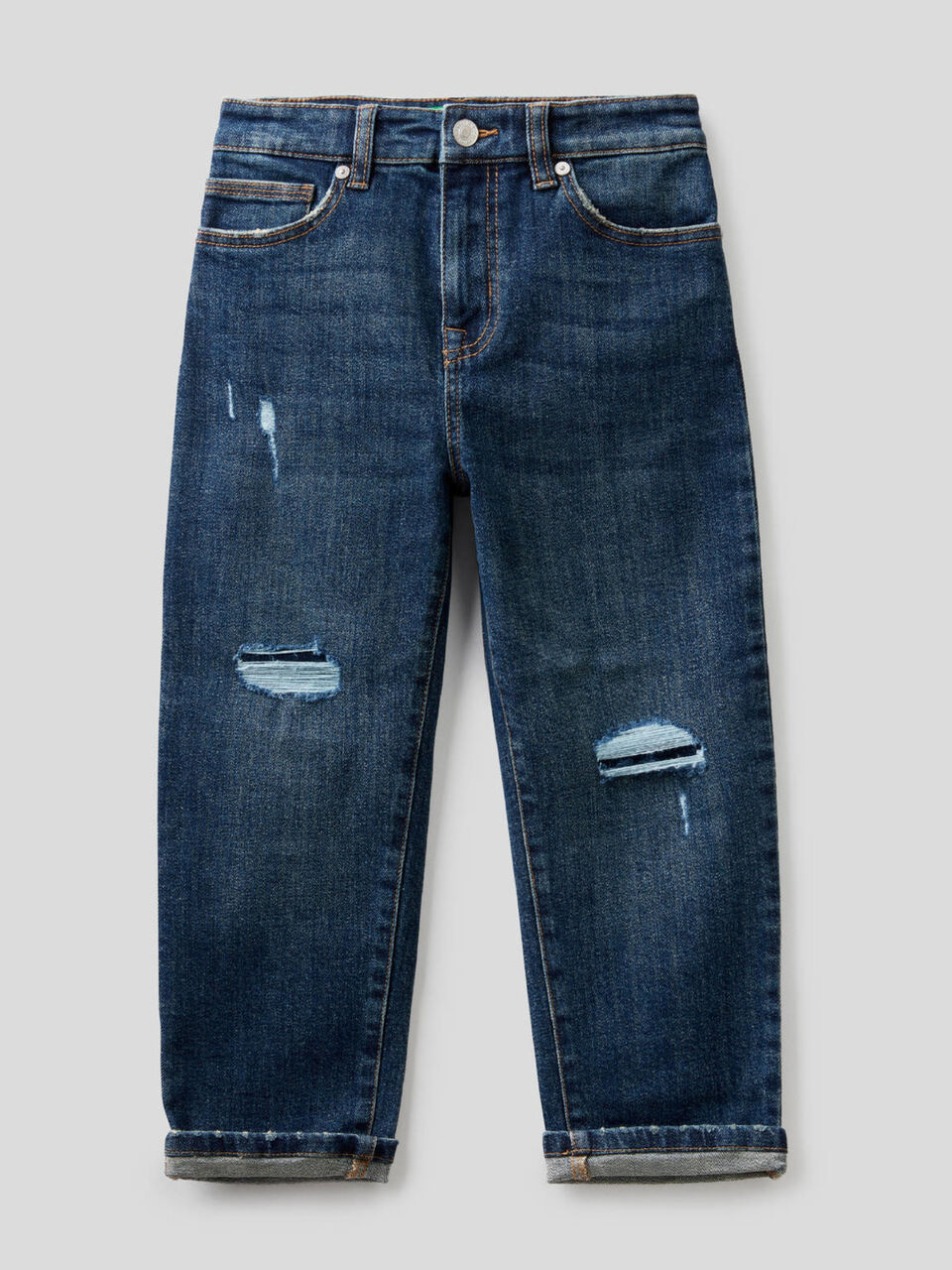 Jeans slouchy con rotture image number 1