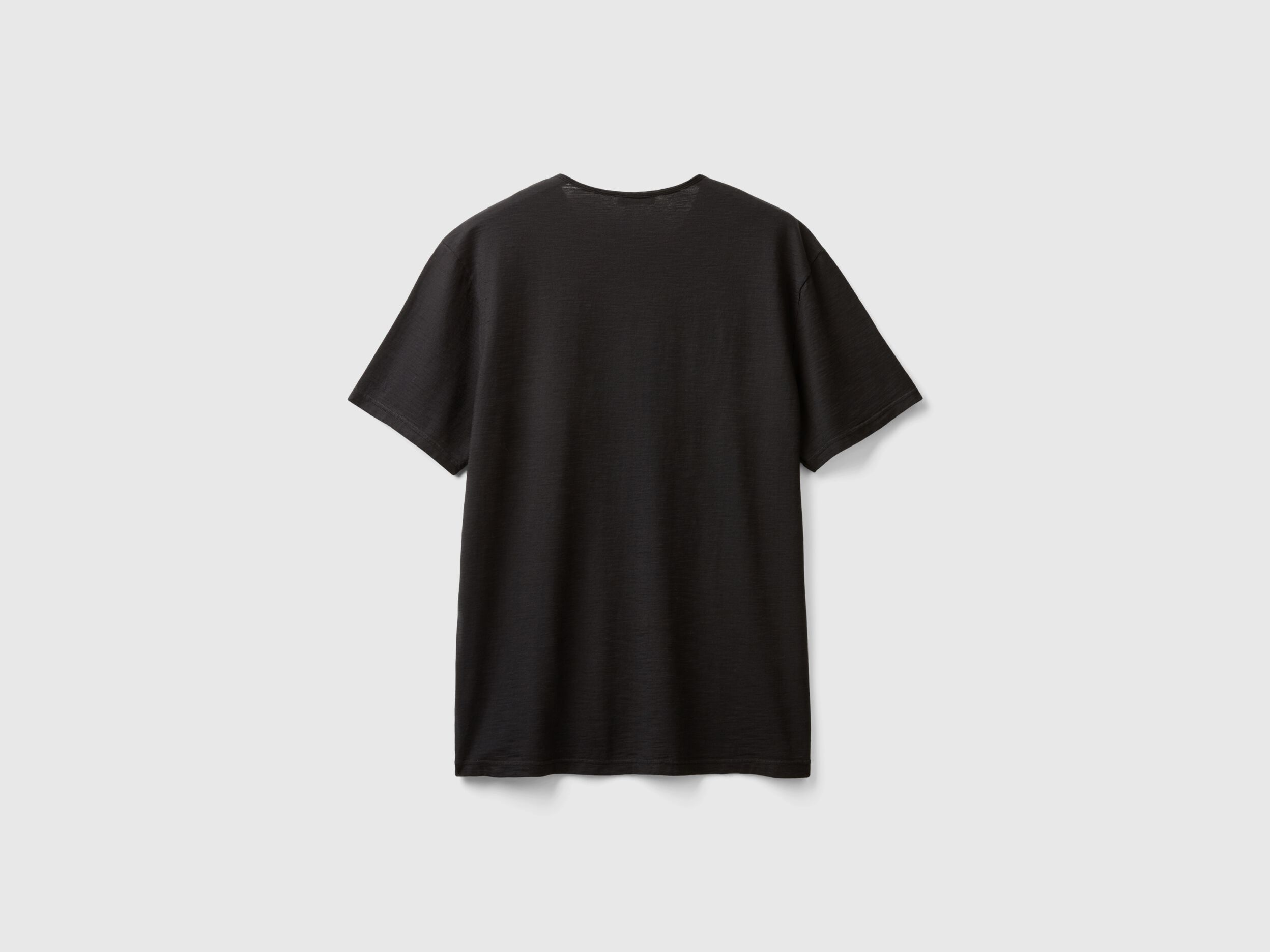 T shirt 100 cotone con scollo a V Nero Benetton