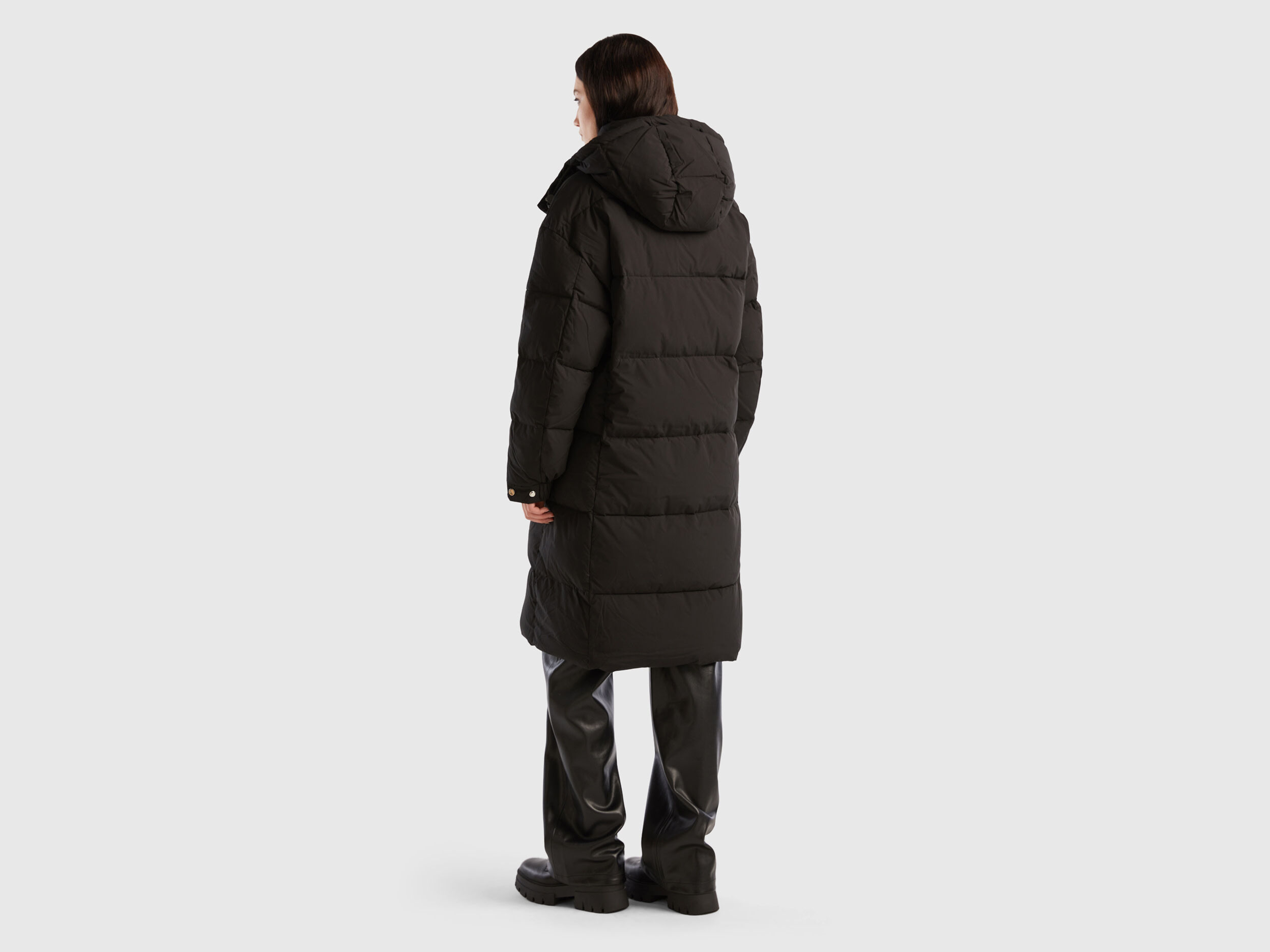 Piumino lungo con cappuccio staccabile Nero Donna Benetton