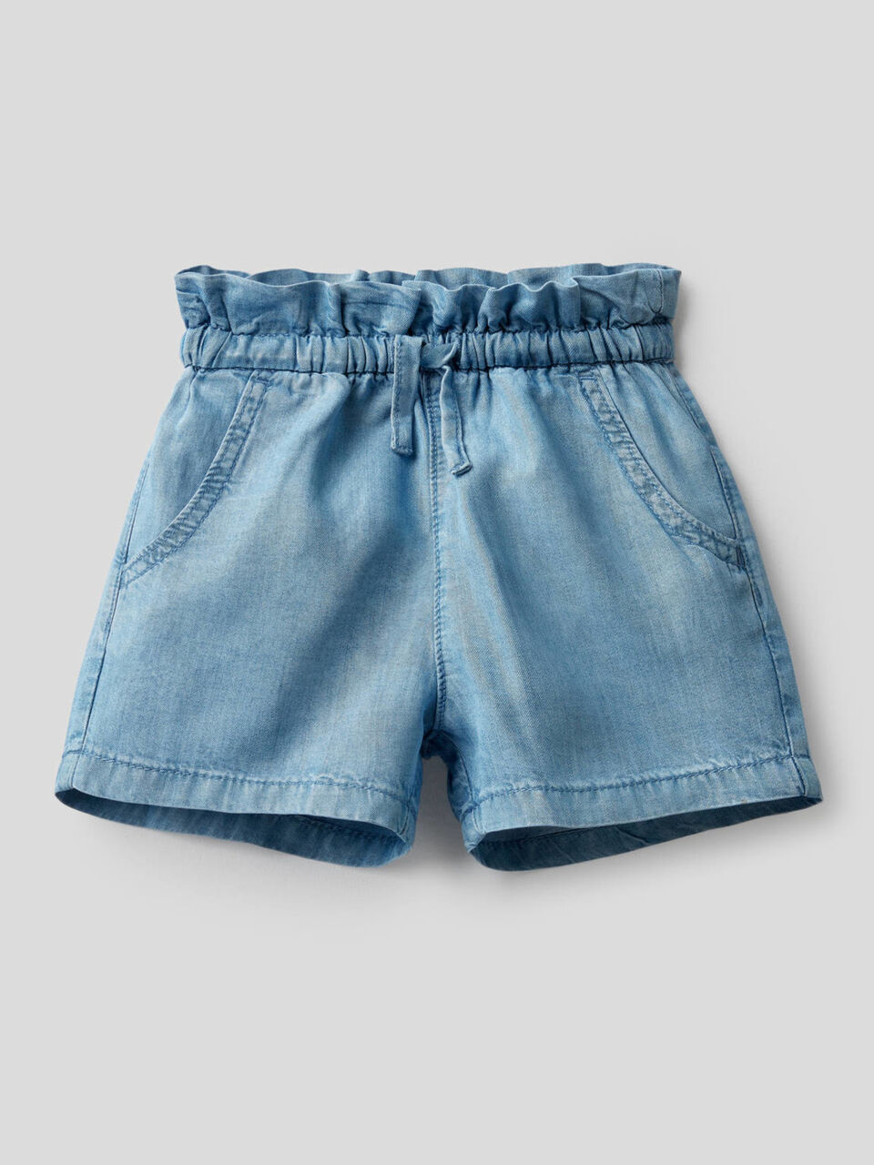 Shorts a vita alta in jeans leggero image number 1