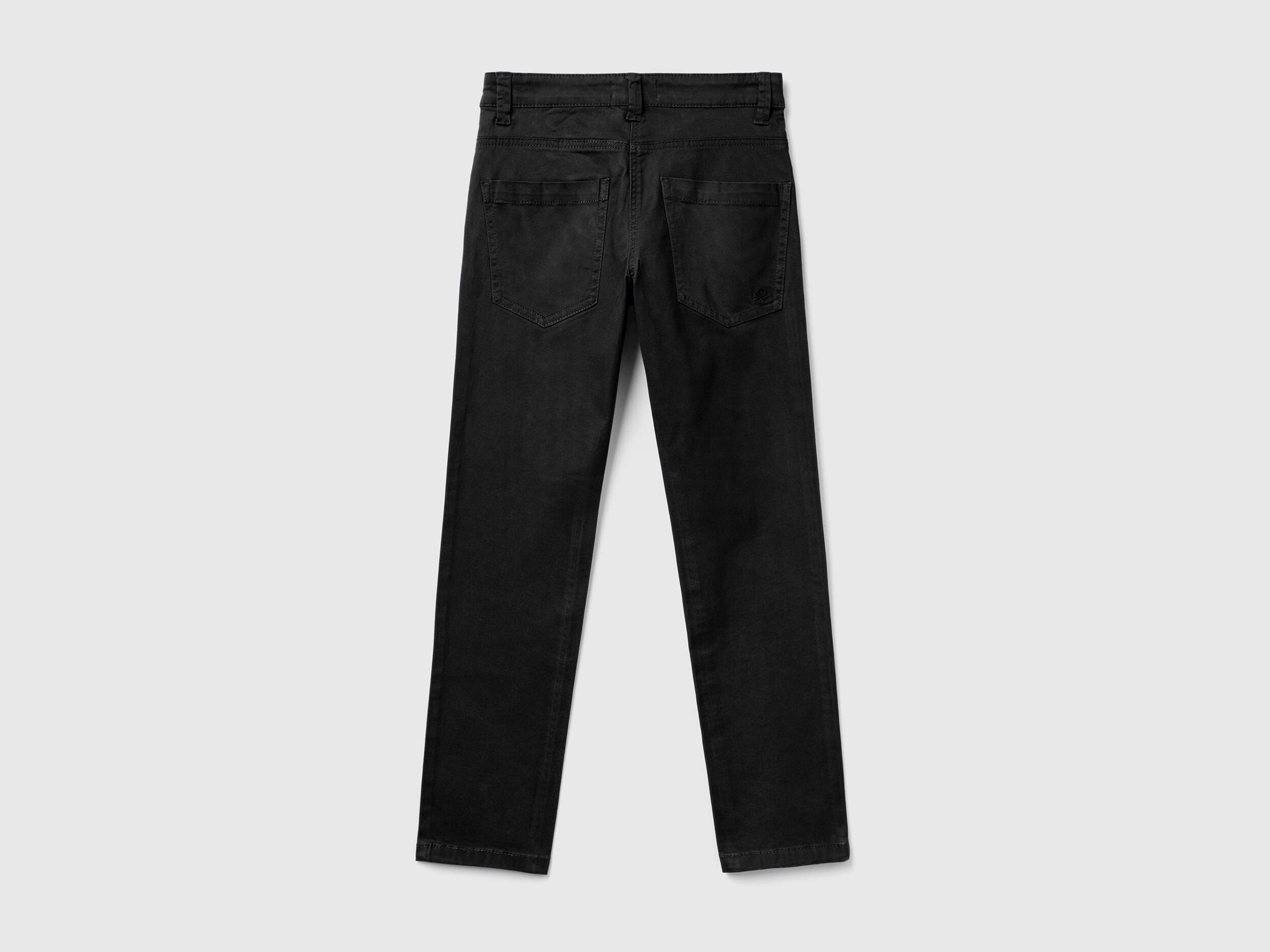 Pantaloni neri benetton store