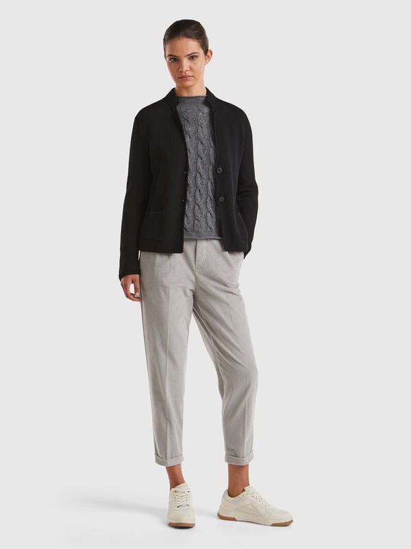 Chino in velluto con vita elasticizzata Chino in velluto con vita elasticizzata Donna