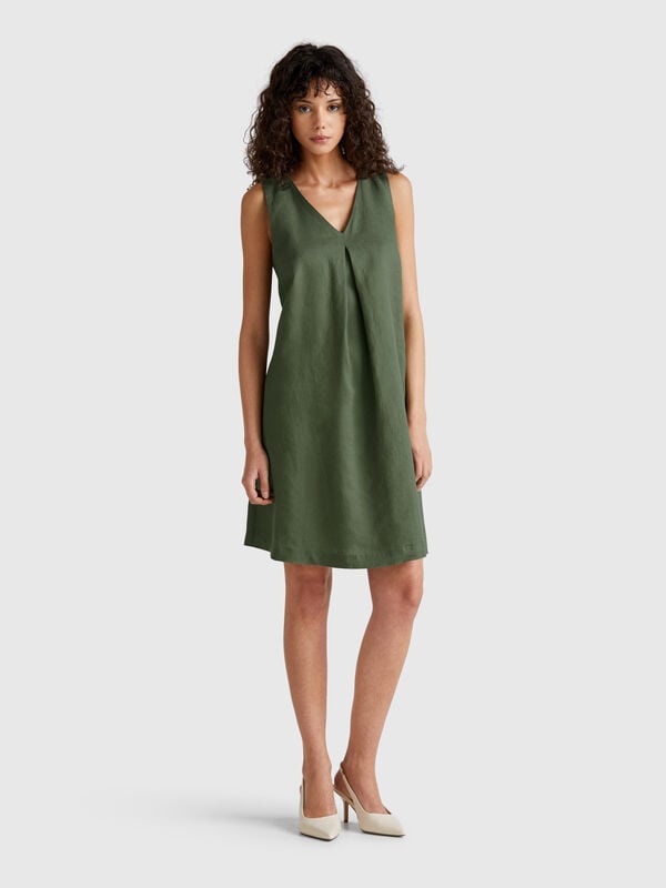 Vestito smanicato in puro lino Donna