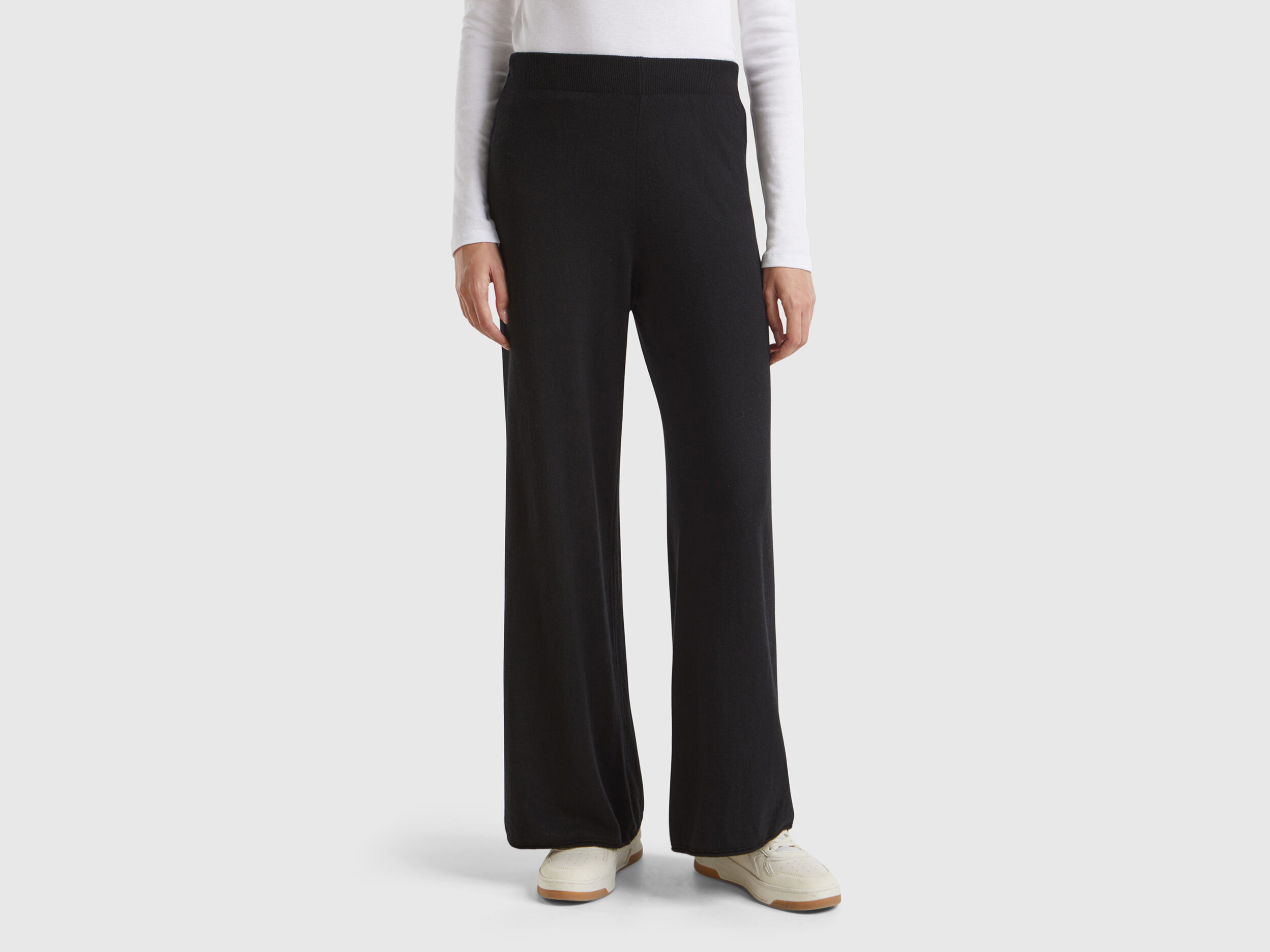 Pantaloni ampi neri in misto lana e cashmere Nero Benetton