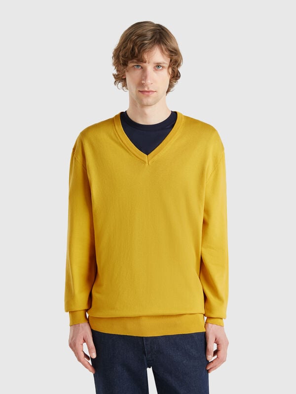 Maglia in puro cotone con scollo a V Uomo