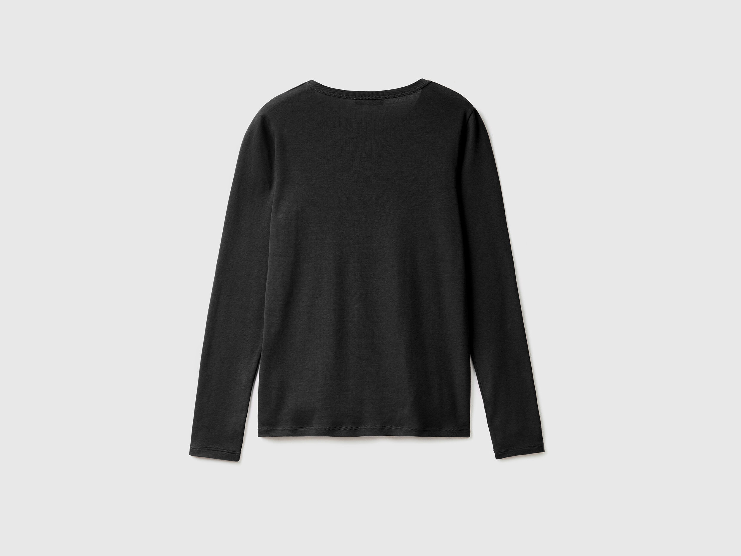 T shirt nera sales lunga