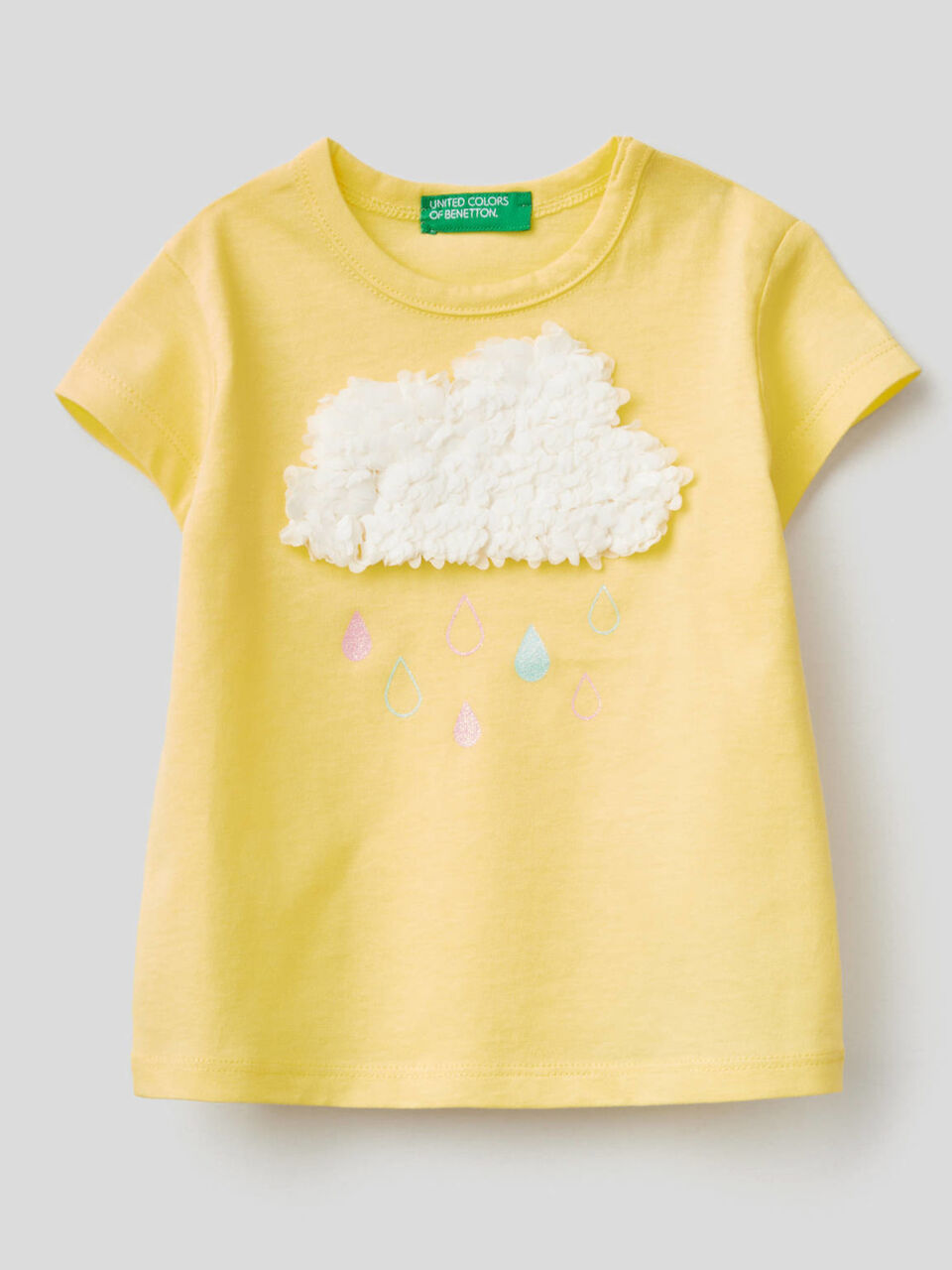 T-shirt con applicazione effetto petali image number 1
