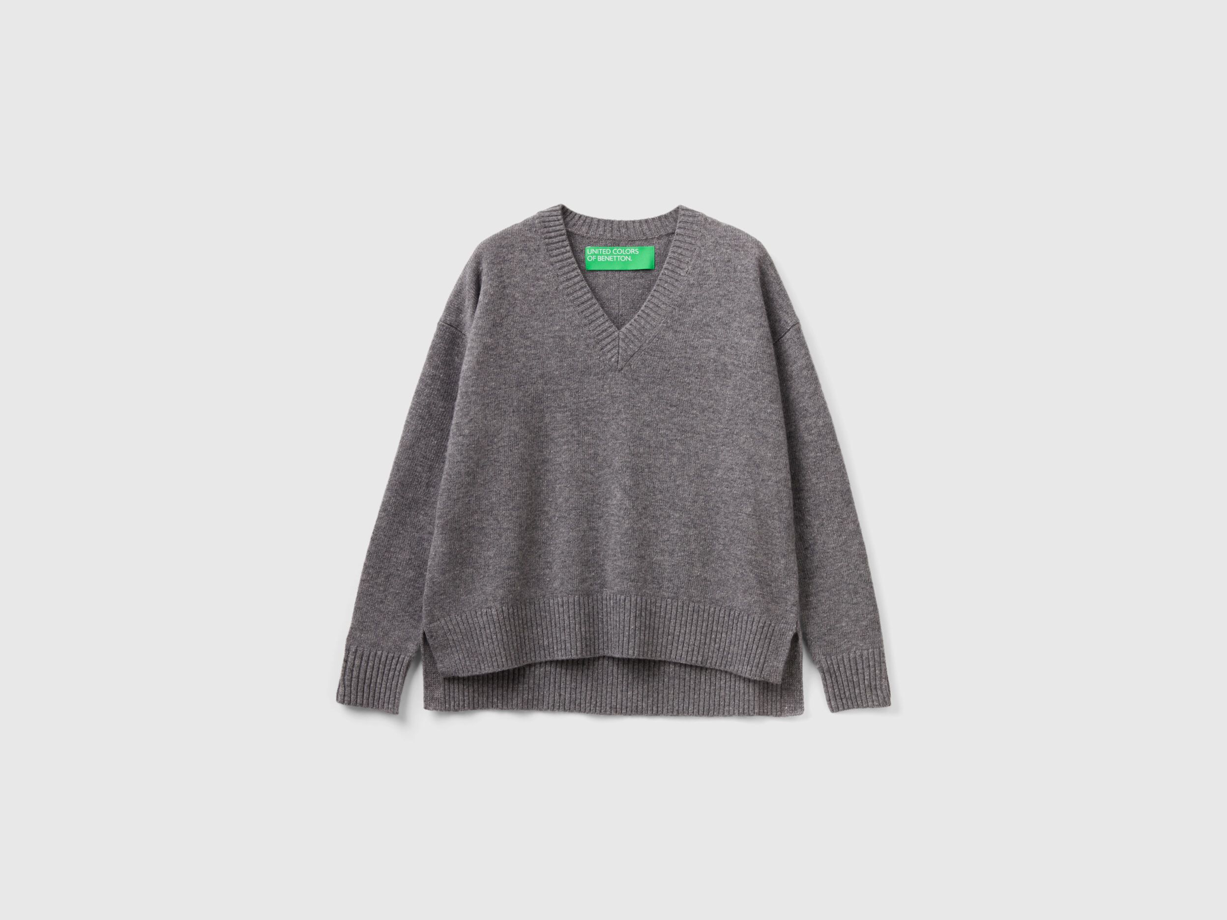 Collezione shop maglioni benetton