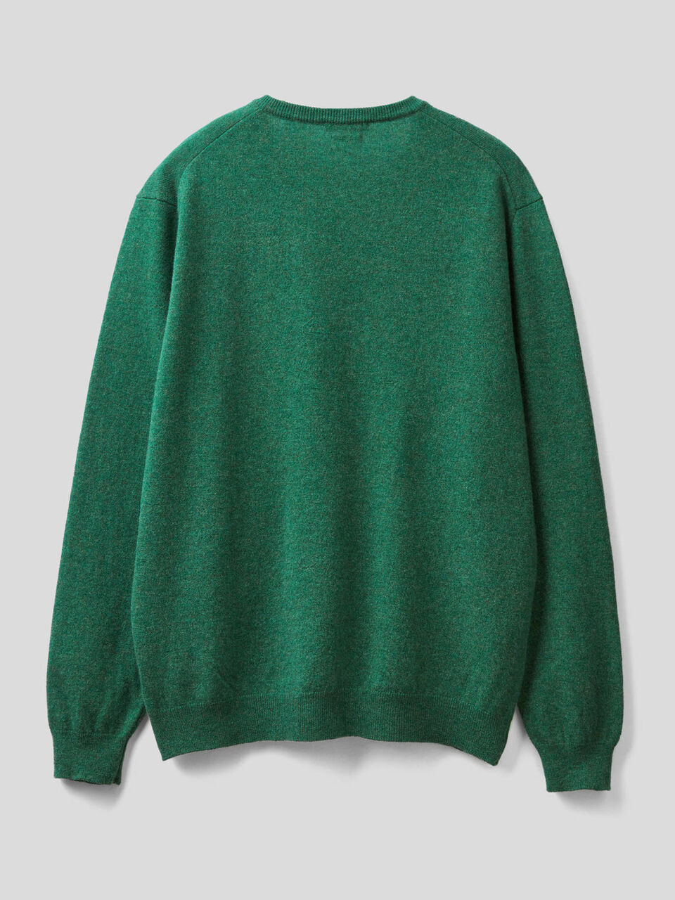 Maglia scollo a V in pura lana vergine image number 2