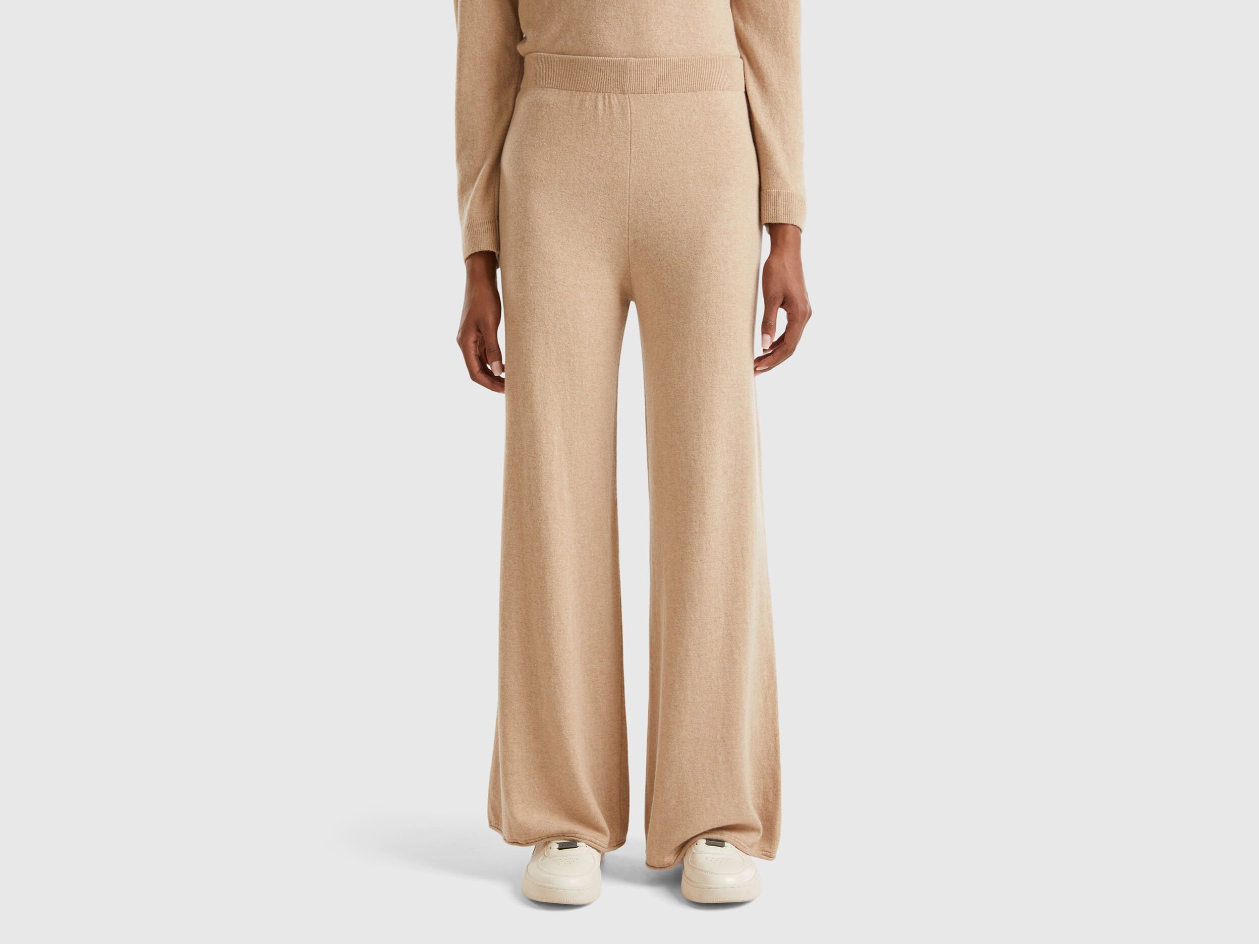 Benetton pantaloni larghi on sale