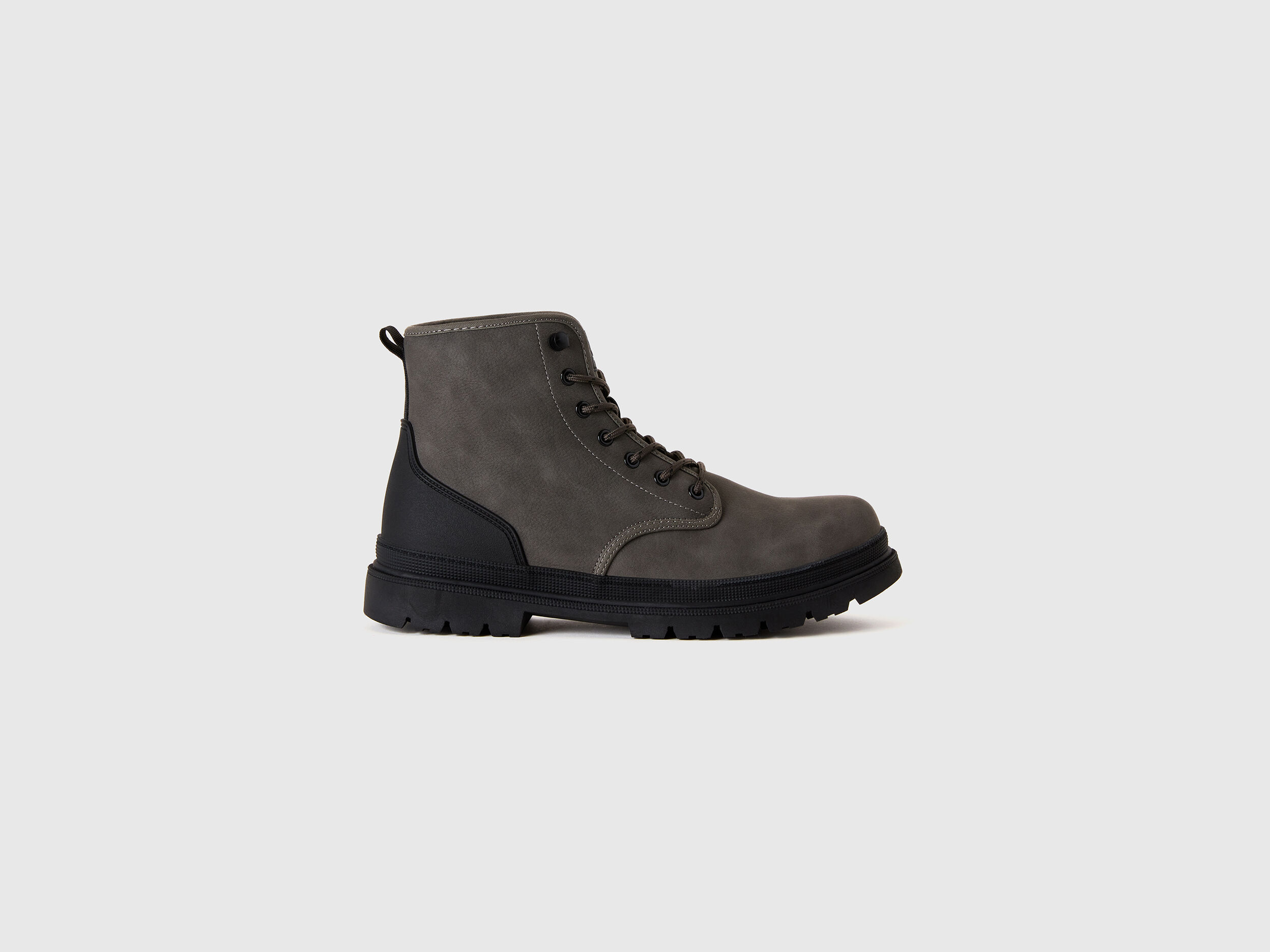 Anfibi bassi uomo on sale