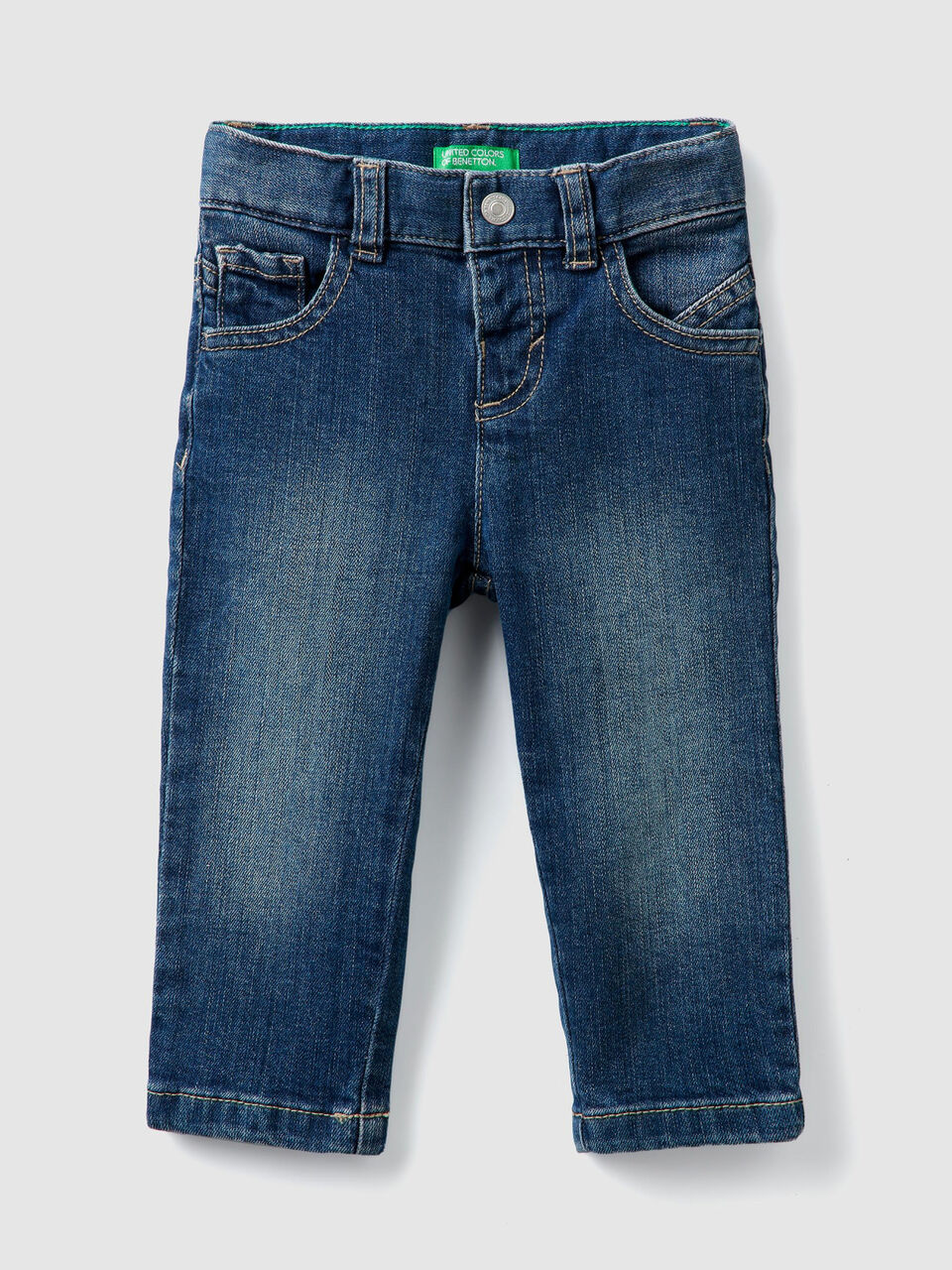 Jeans con applicazioni image number 1