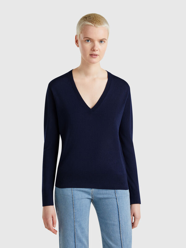 Maglia con scollo a V in misto seta Donna