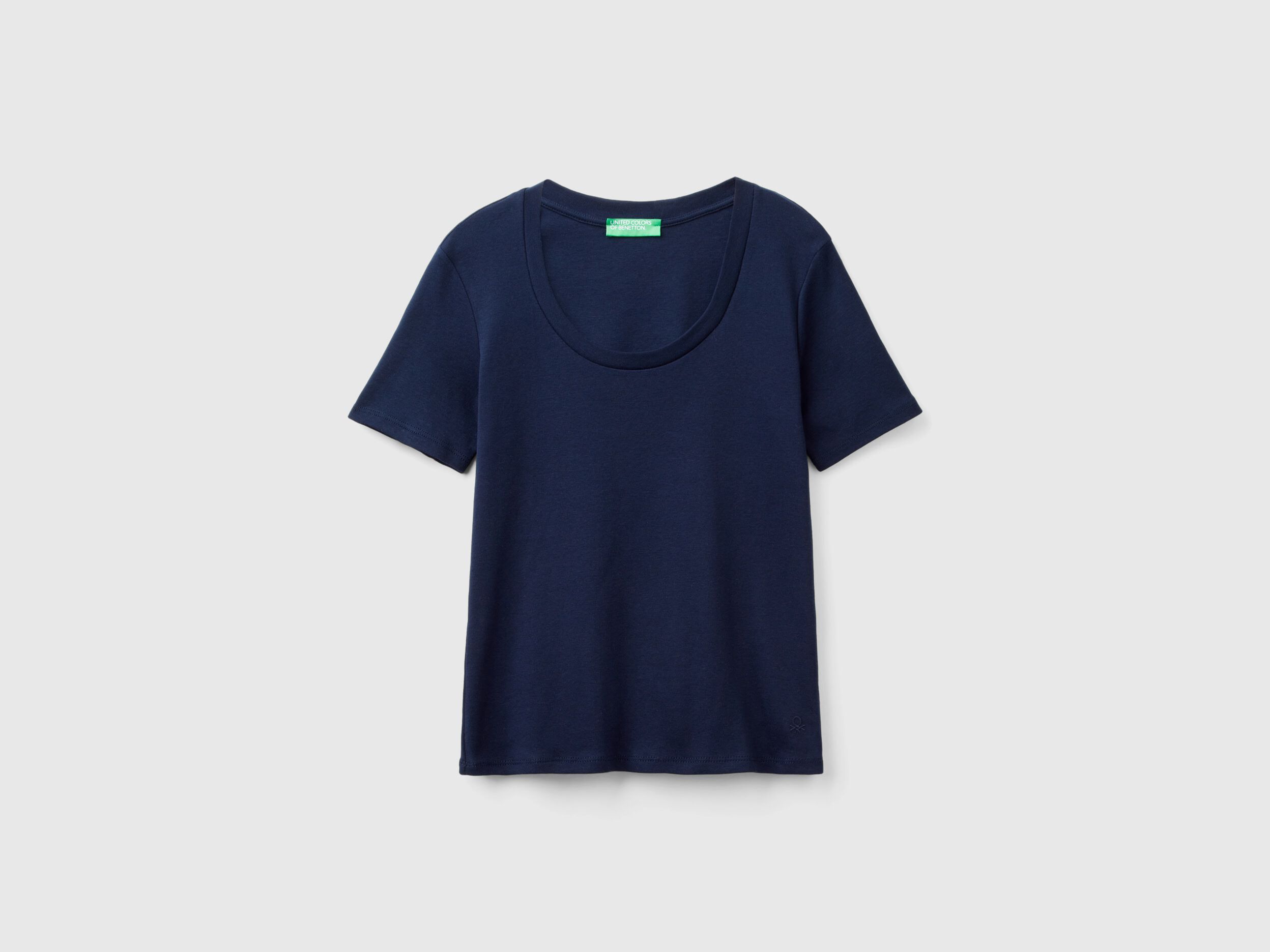 Magliette donna benetton 2025