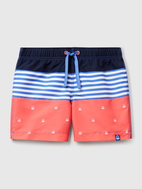 Boxer mare con righe e loghi Bambino