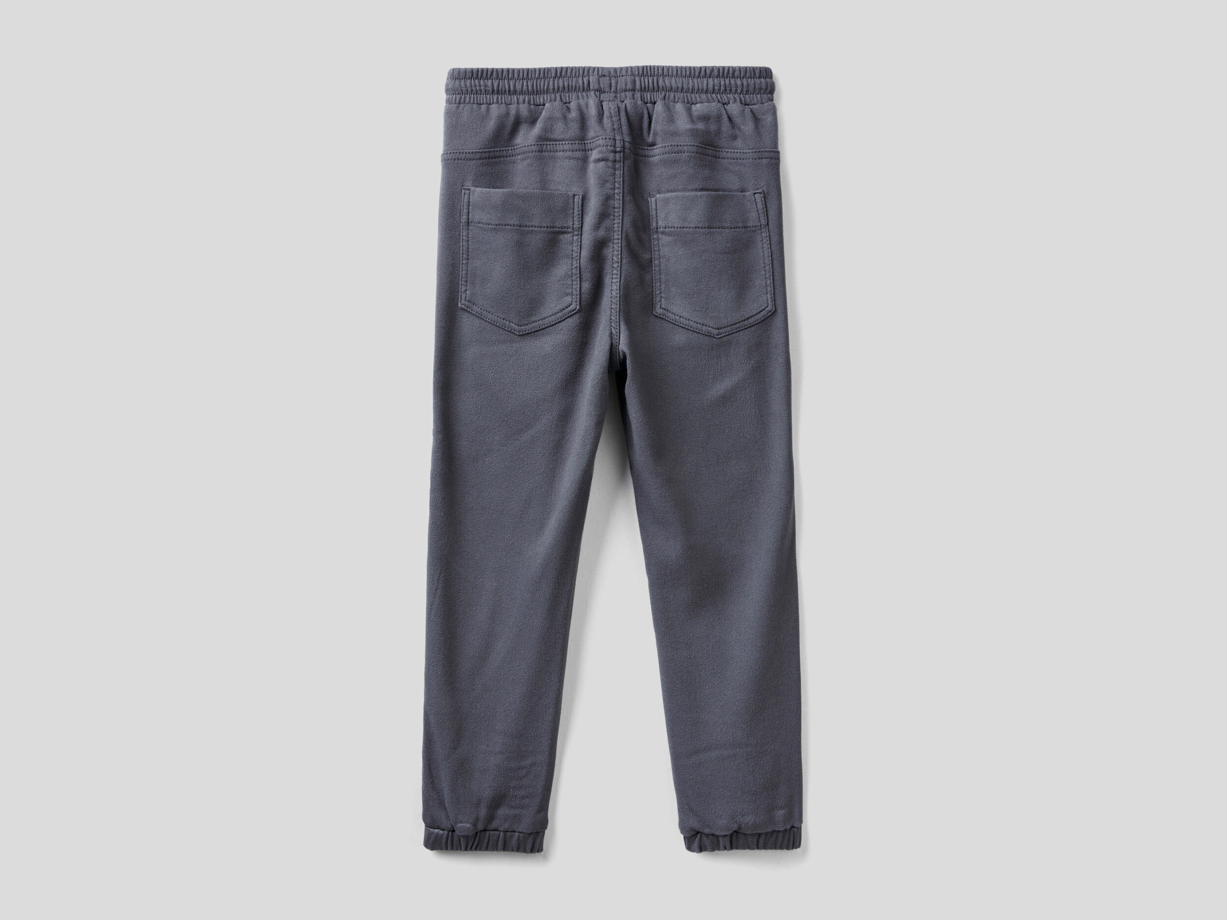 Joggers Fluidi Con Maxi Tasche United Colors of Benetton Abbigliamento Pantaloni e jeans Pantaloni Joggers 