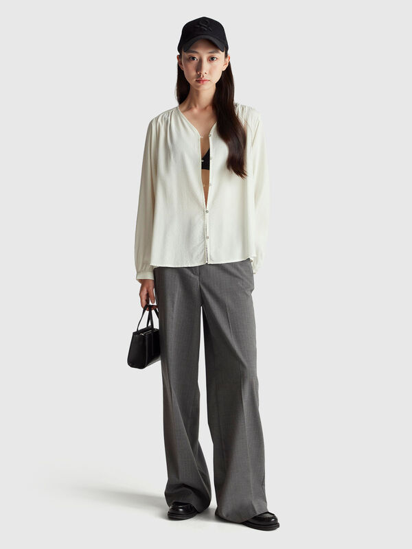 Camicia a righe con scollo a V Donna