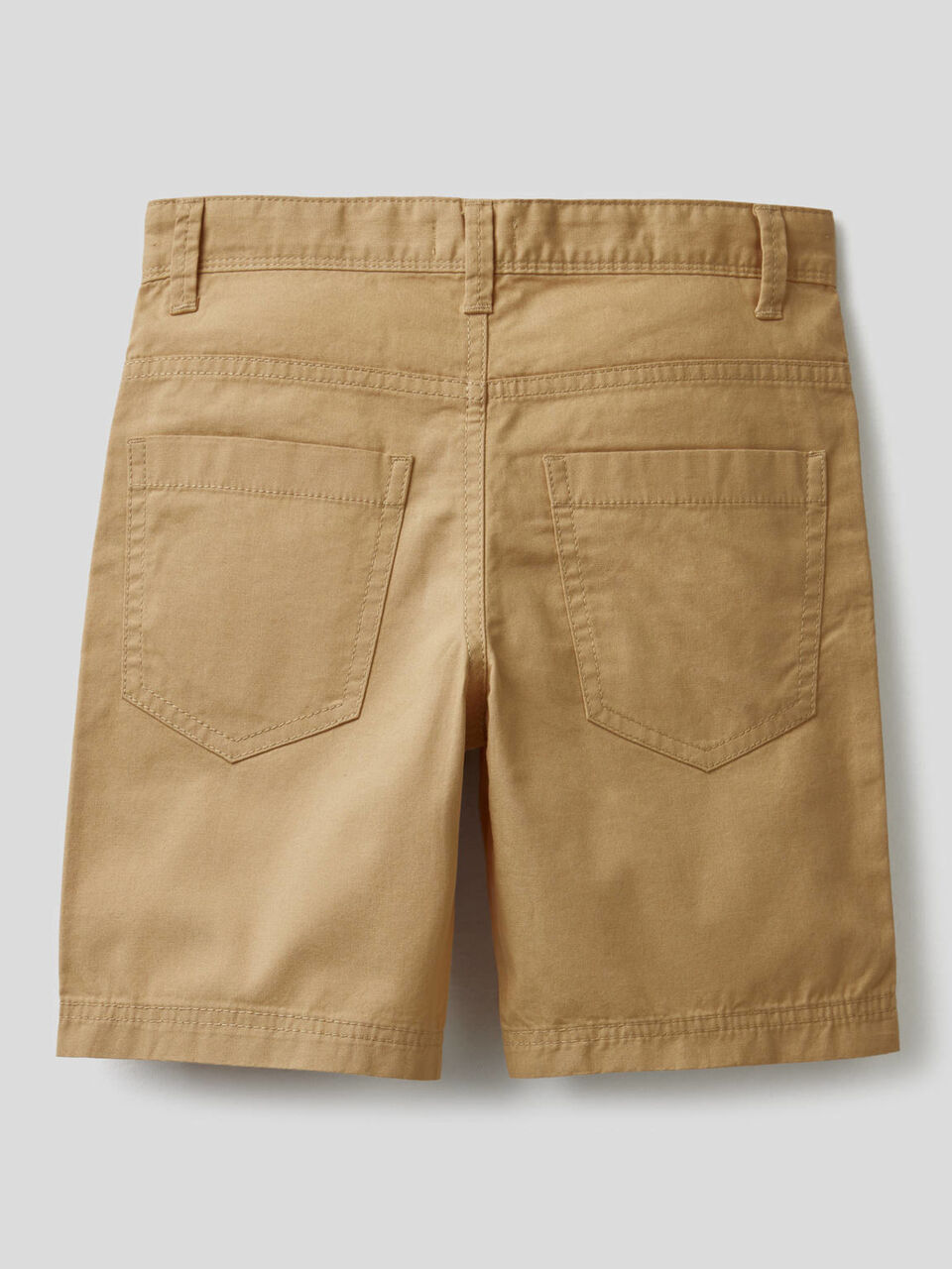 Pantaloni corti cinque tasche image number 2