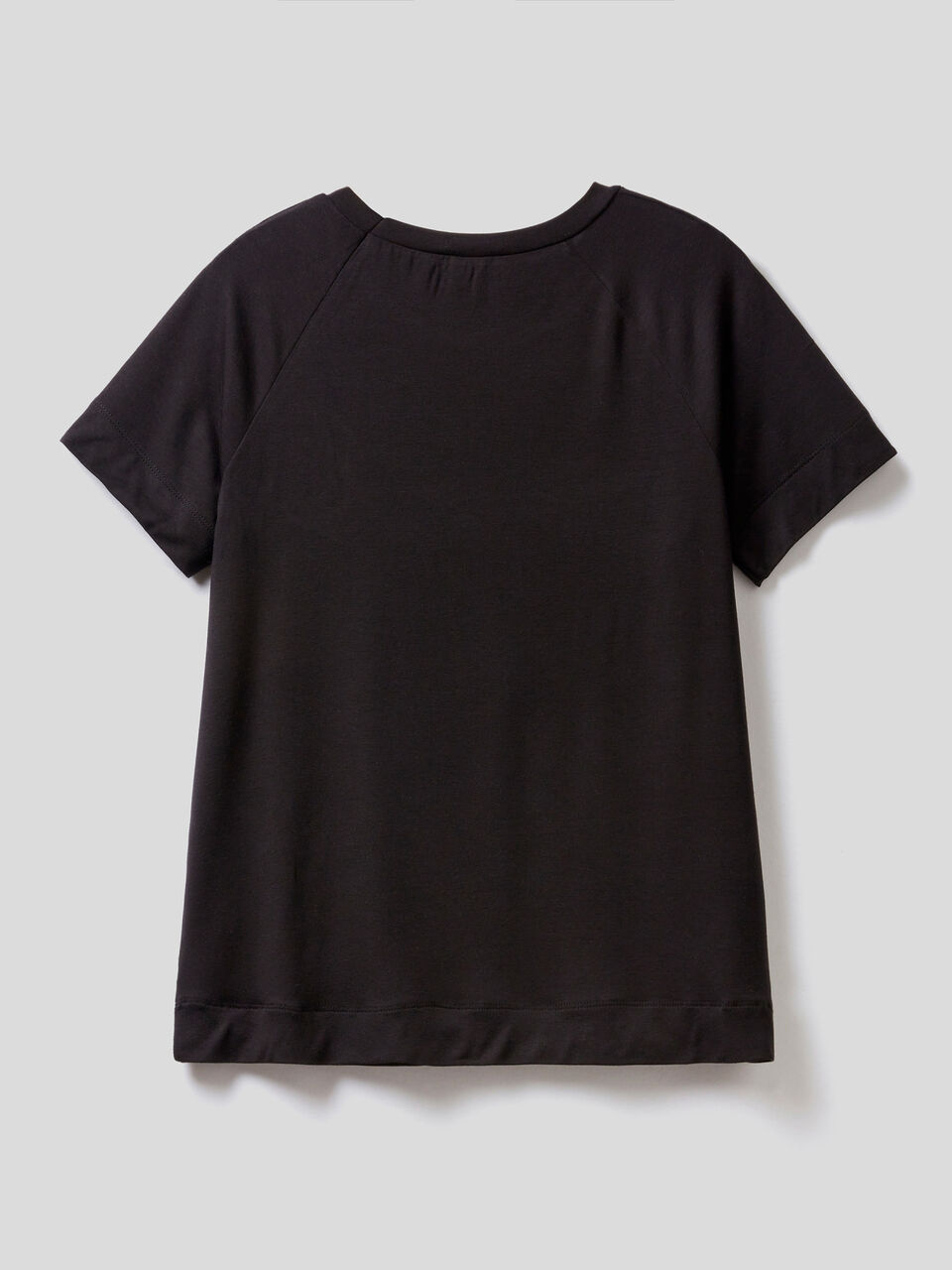 T-shirt fluida a manica corta image number 2