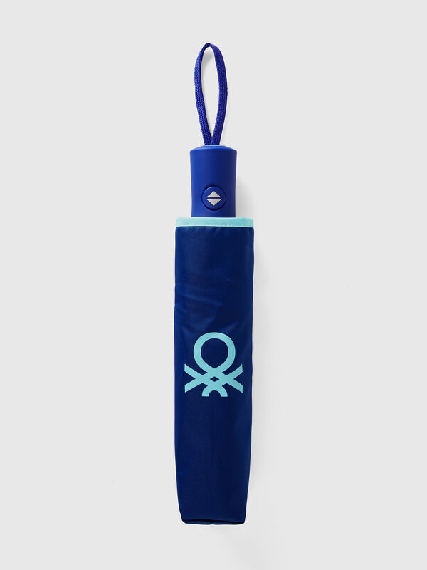 Ombrello blu