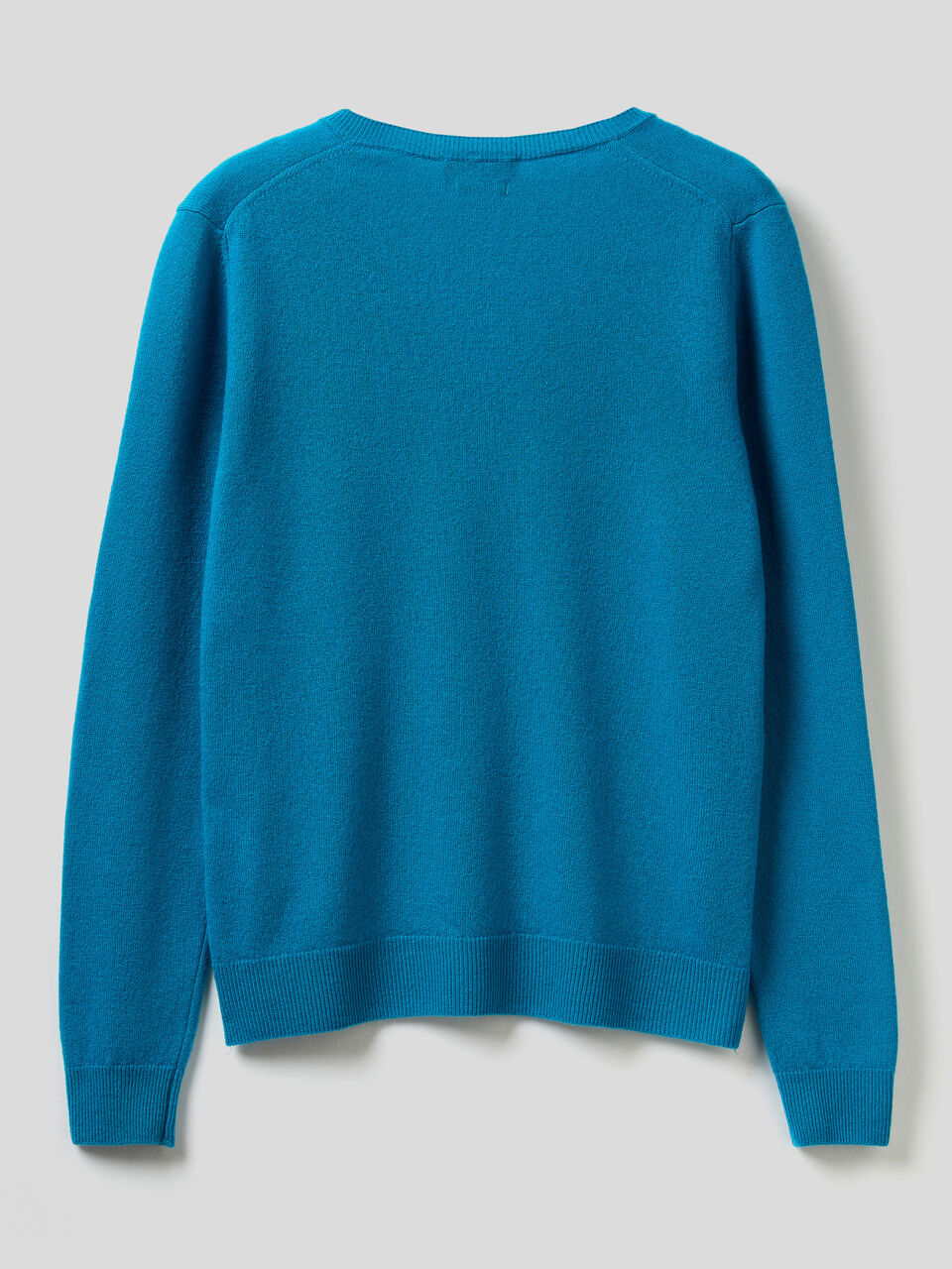 Maglia con scollo a V in pura lana vergine image number 2