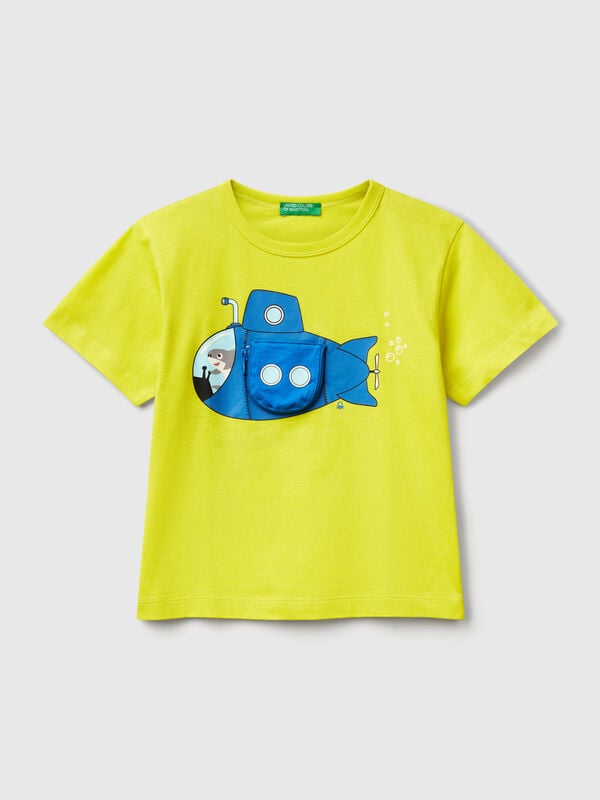 T-shirt con stampa sottomarino e applicazione Bambino