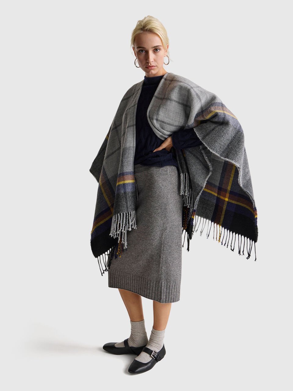 GONNA Donna image number null