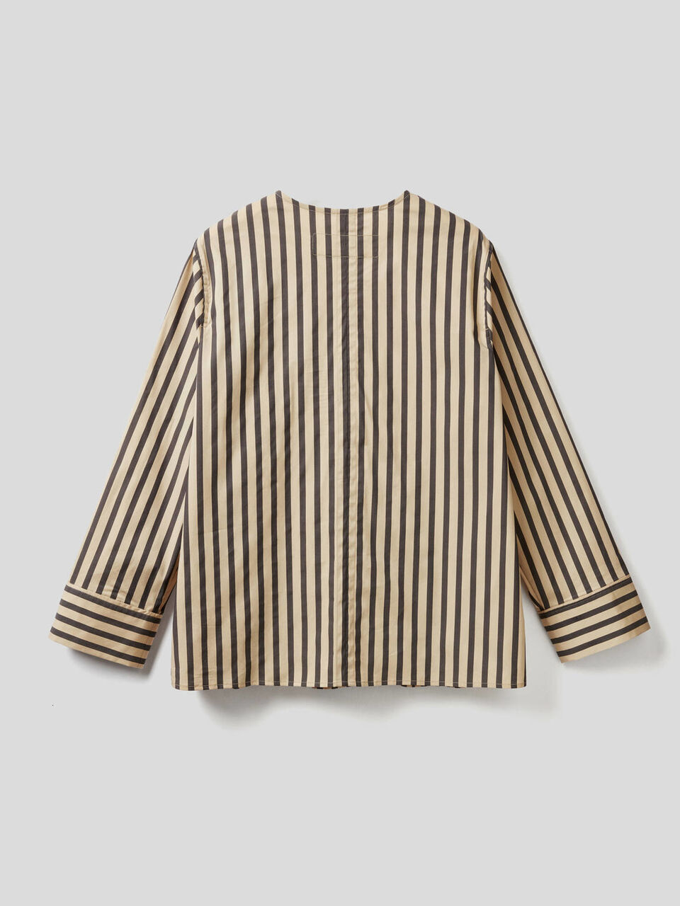 Blusa con maxi tasca image number 2