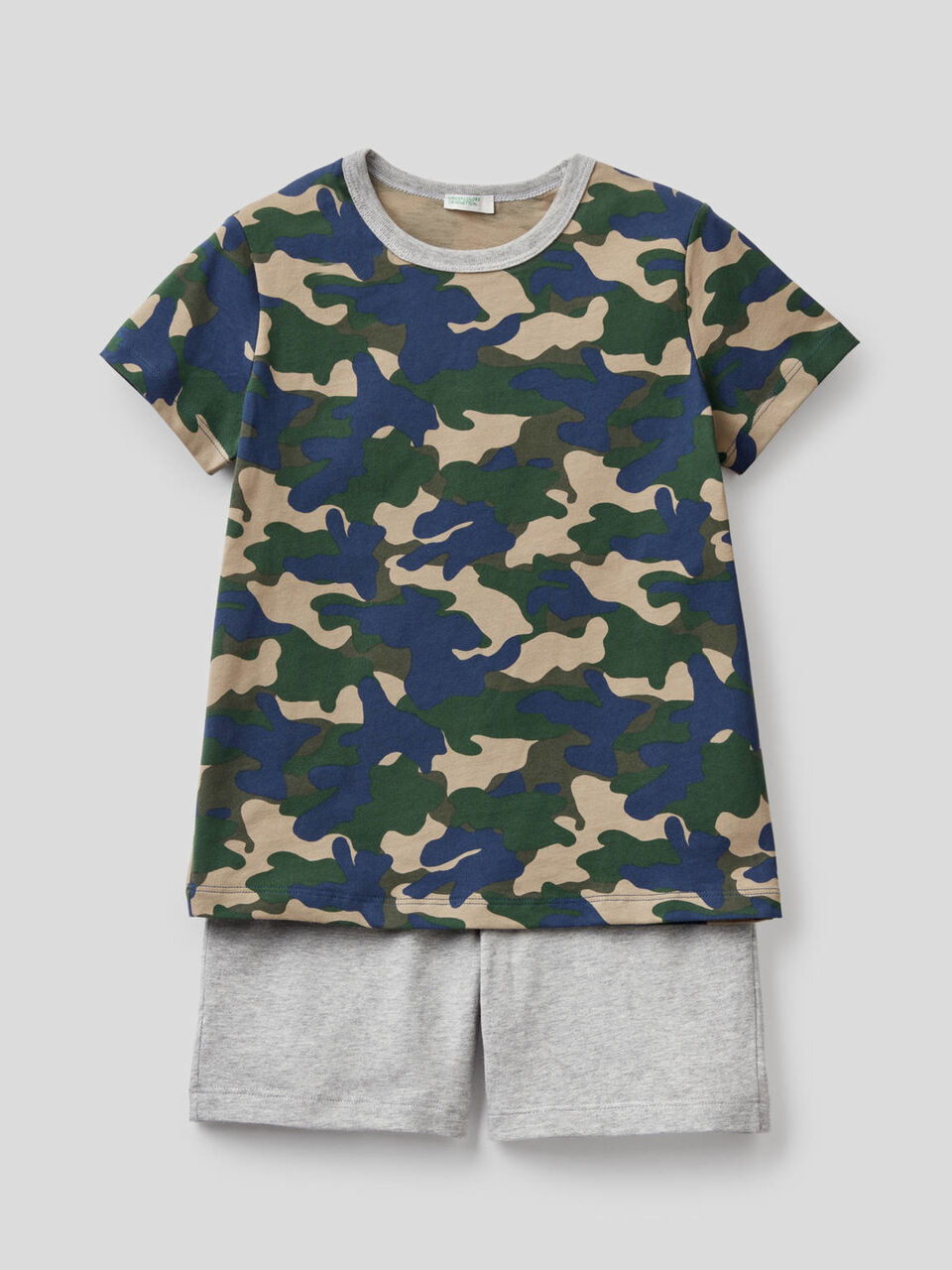 Pigiama t-shirt e bermuda image number 1