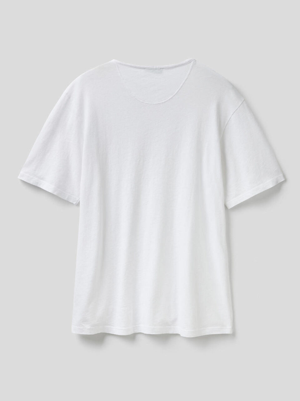 T-shirt serafino in misto lino image number 2