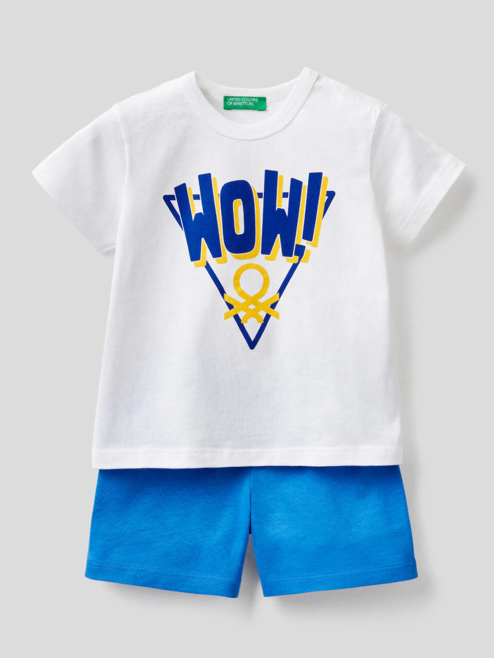 Completo maglietta e shorts image number 1