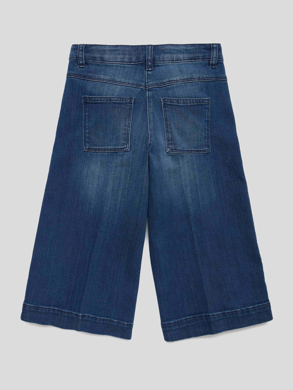Jeans ampi a 3/4 image number 2