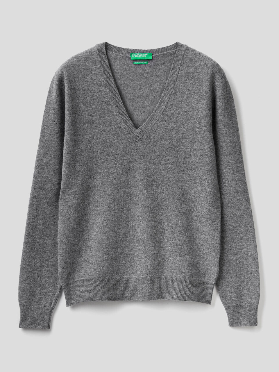 Maglia con scollo a V in pura lana vergine image number 1