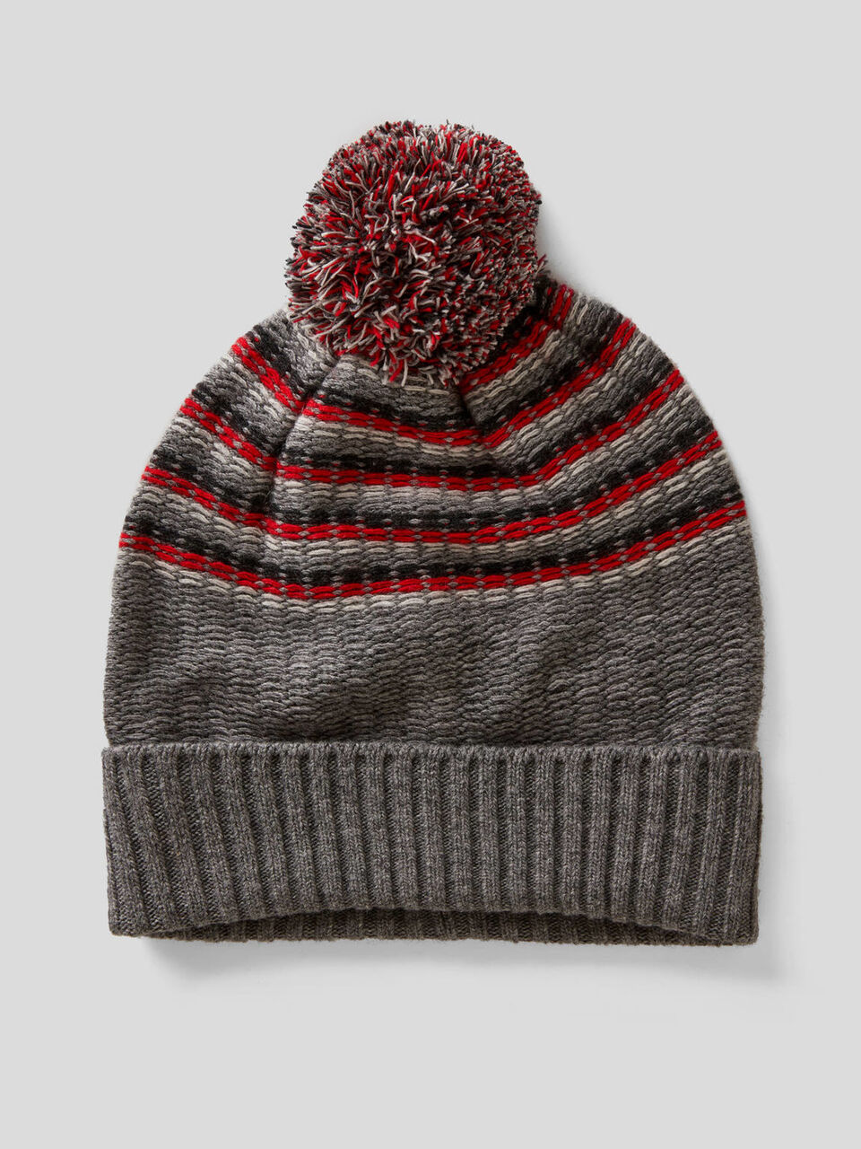 Cappello lavorato con pom pon image number 1