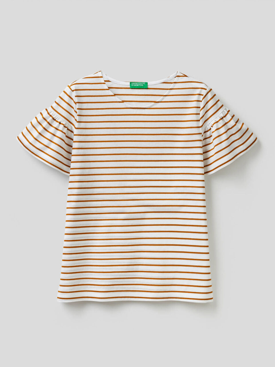 T-shirt a righe con manica arricciata image number 1