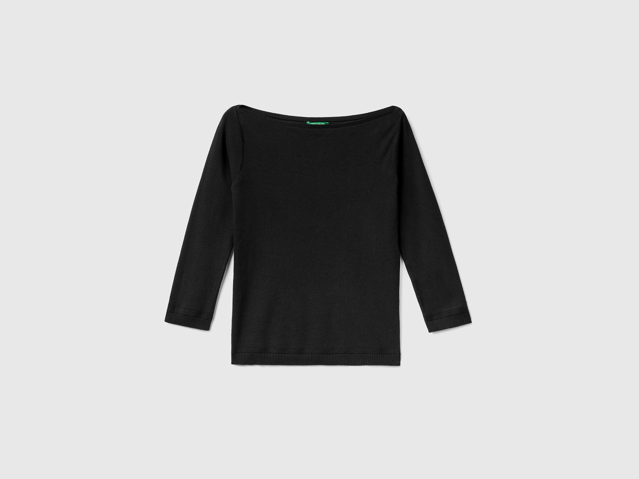Maglia nera scollo a barca discount
