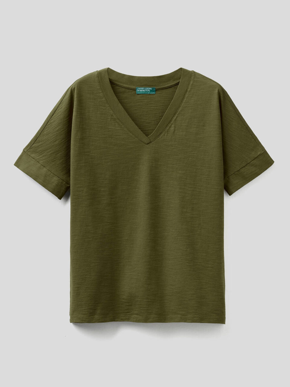 T-shirt con scollo a V 100% cotone image number 1