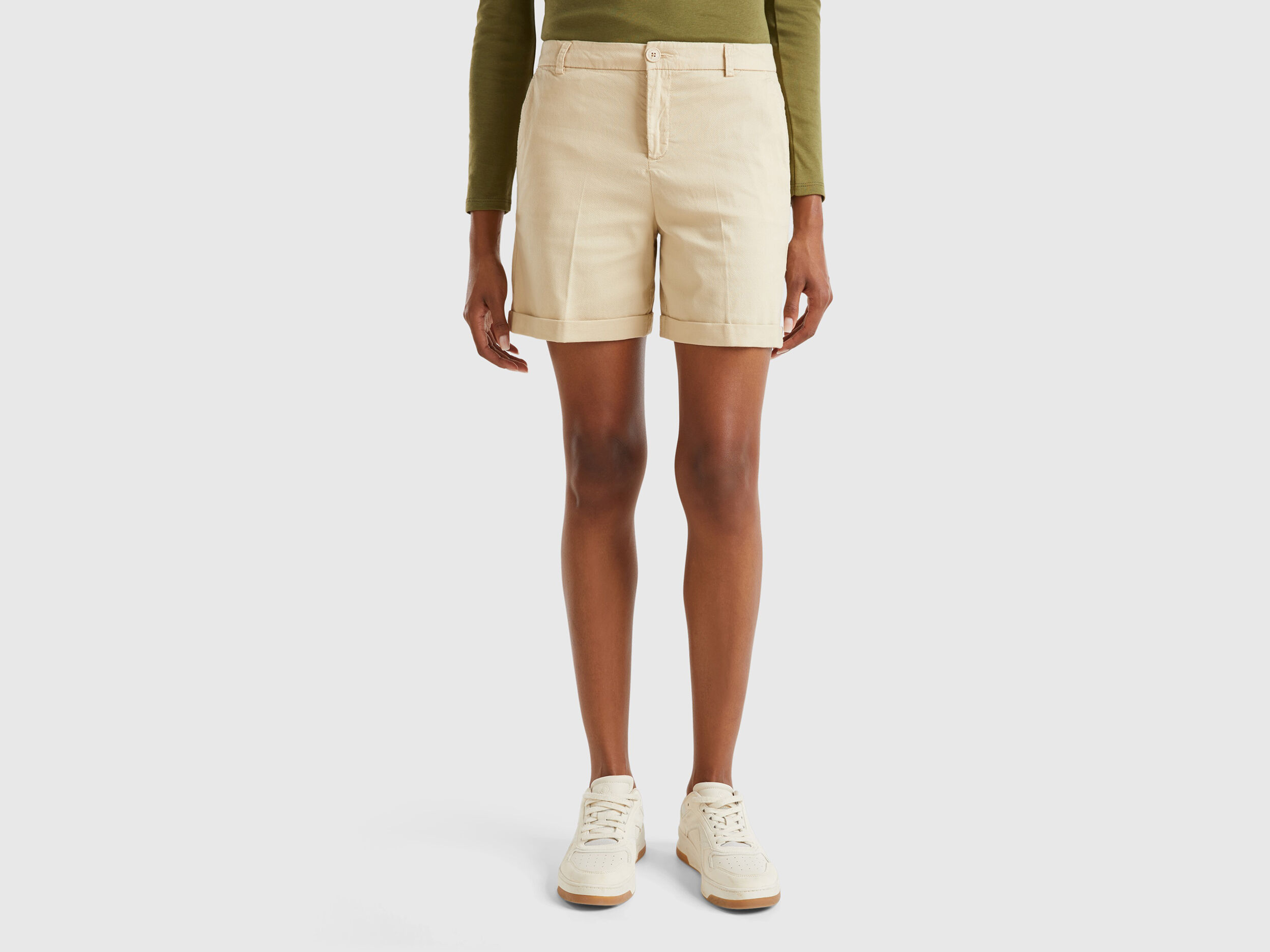 Pantaloni corti benetton store
