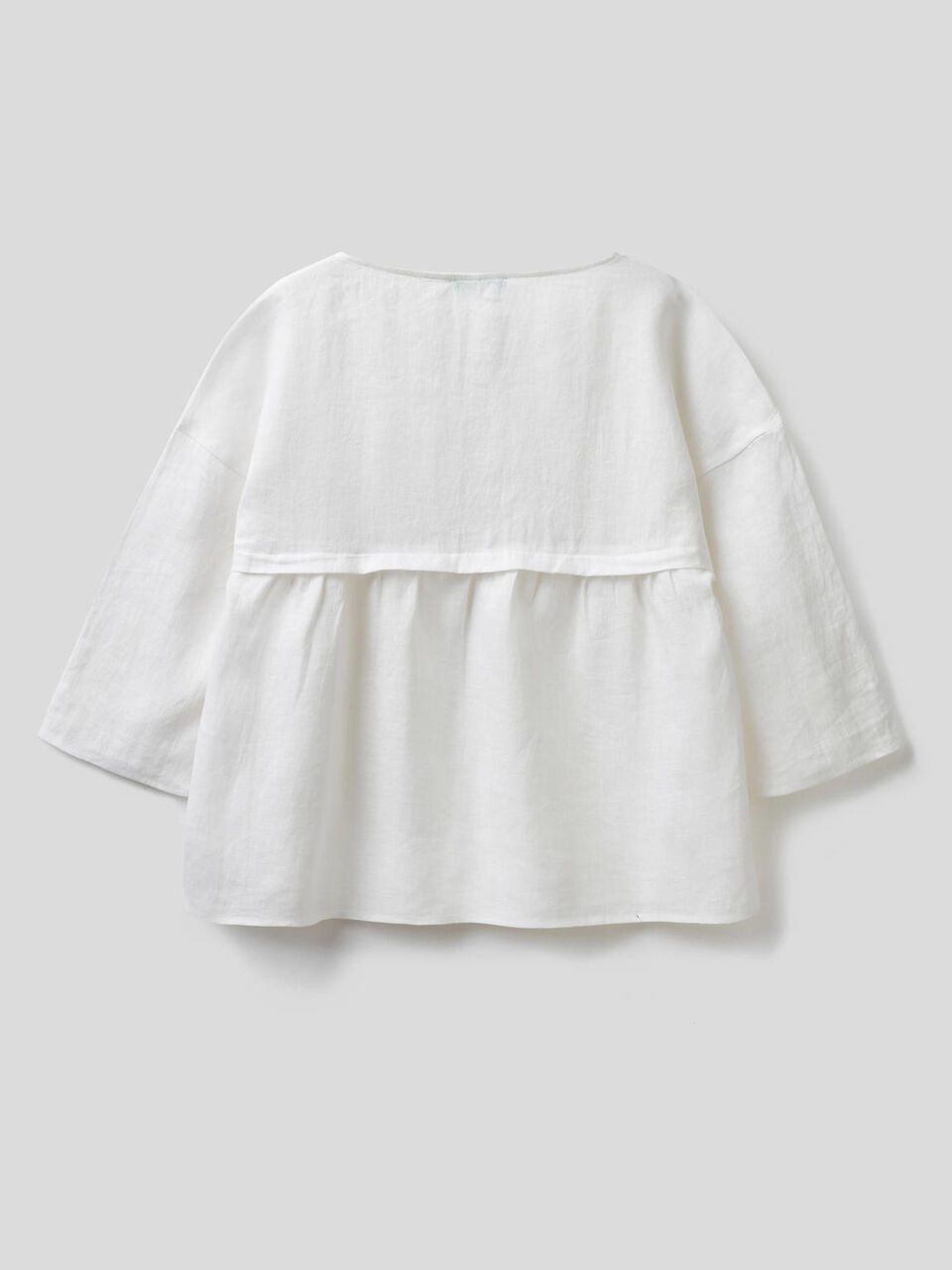 Blusa 100% lino con balza image number 2