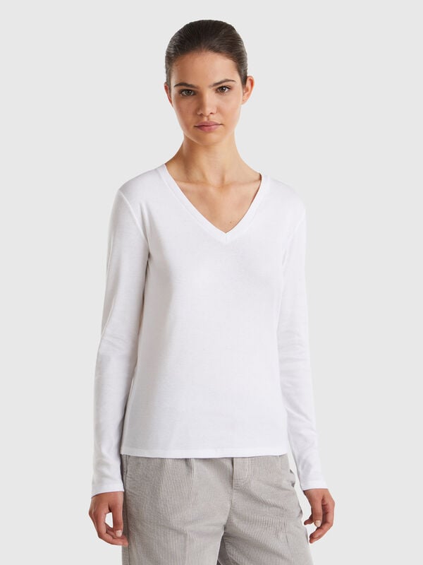 T-shirt a manica lunga con scollo a V Donna