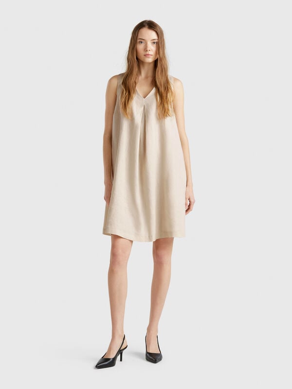 Vestito smanicato in puro lino Donna