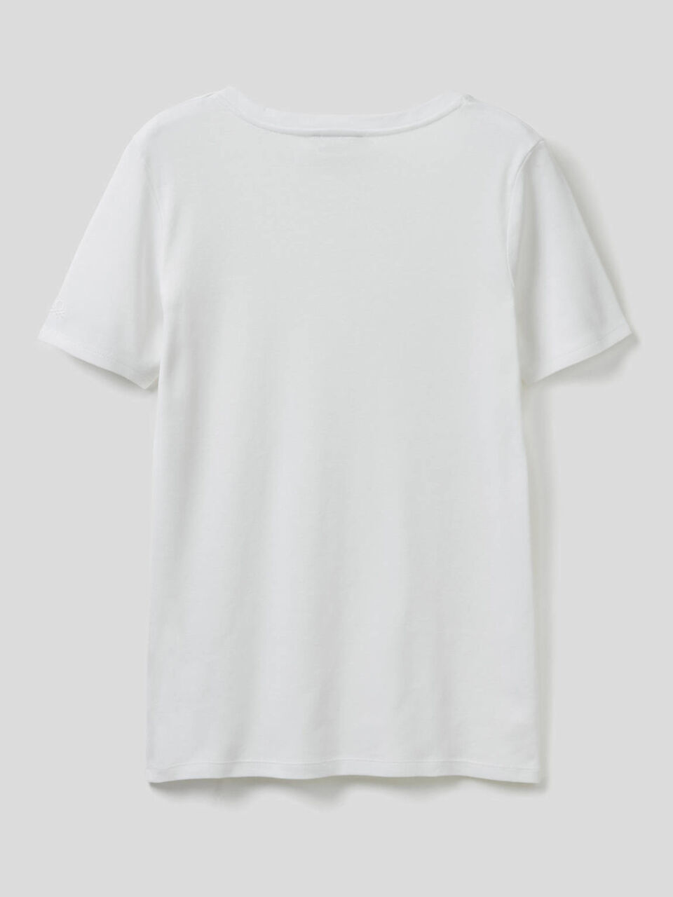 T-shirt in puro cotone con scollo a V image number 2