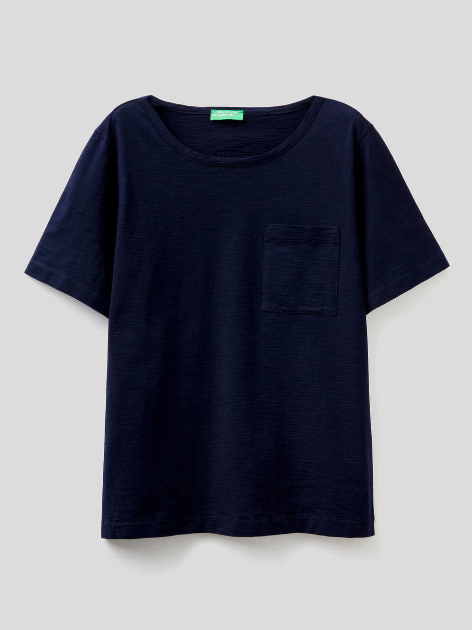 T-shirt tinta unita con taschino image number 1